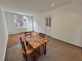 Maison 2 chambres avec cour proche gare Amiens