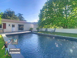 Maison 4 chbres avec piscine centre ville Mallemort