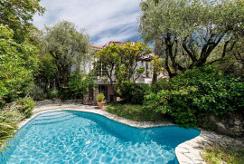Maison  - 4 pièces  - 220.9 m² Nice