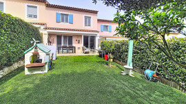 Maison  - 4 pièces  - 82.03 m² Antibes