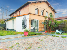 Maison 4 pièces avec vue dégagée sur parc arboré Saint-Priest
