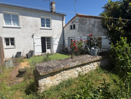 Maison ancienne, charme et potentiel Les Gonds