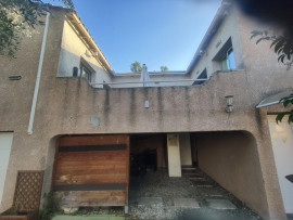 Maison atypique ,artisanale, très agréable,piscine Avignon