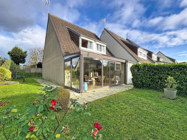 Maison avec véranda, 4 chambres, SAINT-LO proche des commodi st lo