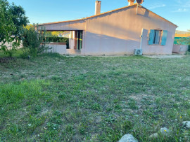 Maison de plein pied sur terrain de 539 m² Peyrolles-en-Provence