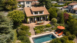 Maison familiale 162 m² avec parc de 1 600 m² piscinable à Saint-Cyr-au-Mont-d'Or Saint-Cyr-au-Mont-d'Or
