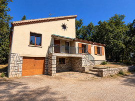 MAISON FAMILIALE DE 140 M² AVEC 6 796 M² DE TERRAIN – ANNONAY, SECTEUR PARC DÉOMAS Annonay