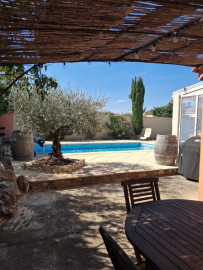 Maison plain-pied 3 chbres + bureau sur 700m² Mallemort