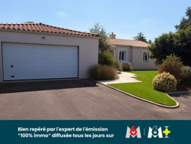 MAISON PLAIN PIED PISCINE CHAUFFEE DOUBLE GARAGE POOL HOUSE - LE TOUT PARFAITEMENT ENTRETENU AUX BORDS DE LA FORET DE TOUFFOU Vertou