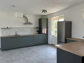 Maison refaite à neuf - 3 chambres - Heyrieux Heyrieux