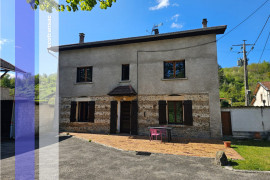 Maison spacieuse avec grand terrain à Artas Artas