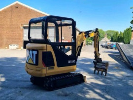 MINI PELLE  CAT 301.6 / 1,6 TONNES Amiens