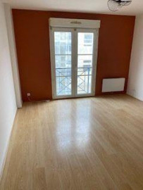 MON PETIT STUDIO PLEIN CENTRE VILLE Yerres