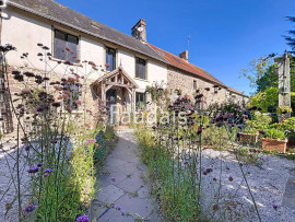 MOYON VILLAGES - Maison en pierre pleine de charme avec gîte moyon