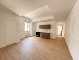 NANTES CENTRE – RUE MERCŒUR – T3 RÉNOVÉ DE 59,75 M² AU 2E ÉTAGE Nantes