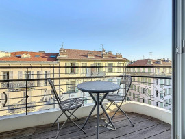 Nice – Carré d’Or - Élégant 2 pièces lumineux et traversant de 55m2 avec balcons Nice