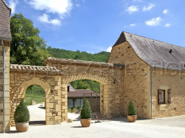 PERIGORD PROPRIETE 23 HA GITES RIVIERE ETANG Saint Leon Sur Vezere