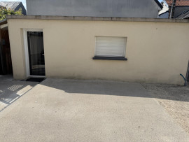 Petite maison individuelle plein pied, terrasse Tours