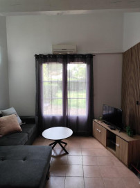 Petite maison , piscine partagée, parking Gallargues-le-Montueux