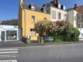 Proche SAINT LO maison de ville la meauffe