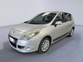RENAULT SCENIC 3 - 1.5 dCi 110 CV EXPRESSION - 6 CV Couëron