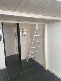 Studette,chambre de service 15m2 rez de jardin Paris 16ème