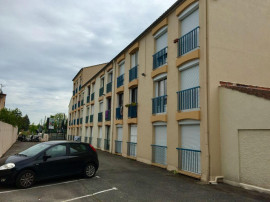 Studio Cartoucherie devant Tram et écoles Toulouse