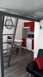 Studio dans immeuble bourgeois plein centre Bordeaux