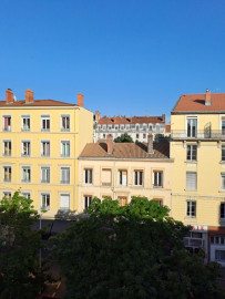 Studio meublé refait à neuf- Saxe Gambetta Lyon 7ème