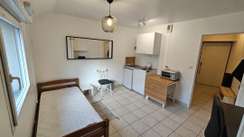 Studio meublé, très bon état
Idéal étudiant(e). Nantes