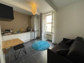 Studio rénové plein centre Bordeaux