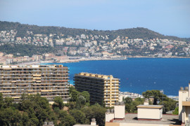 SUPERBE APPARTEMENT 2 3 PIÈCES DERNIER ÉTAGE AVEC PISCINE À FABRON Nice