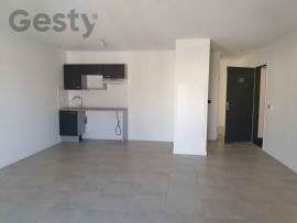 T4 avec loggia et parking, proche tram B Bordeaux