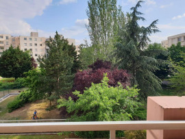T4 meublé de 90 m² avec balcons, parking fermé Lyon 7ème