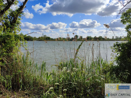 Terrain de loisirs au bord de la Garonne quinsac