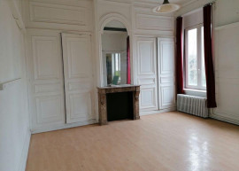 Très Grand 2 Pièces - immeuble bourgeois ancien Roubaix