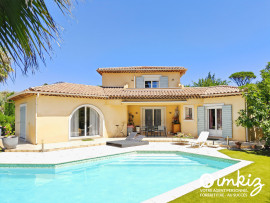 Villa 5 pièces 142,8 m² , jardin  avec piscine Fréjus