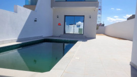 VILLA AVEC PISCINE À HOUMT SOUK DJERBA-RÉF V 628 Artins