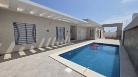 VILLA DE PLAIN-PIED - PISCINE À HOUMT SOUK DJERBA Artins