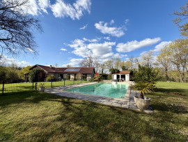 Villa familiale 8 pièces de plus de 190 m² Chaponost