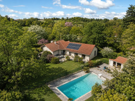 Villa familiale 8 pièces de plus de 190 m² Chaponost