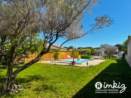 Villa T6 de plain-pied avec Piscine Aimargues
