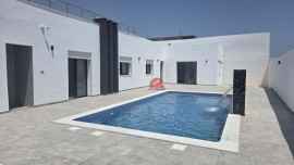 VILLA - TITRE BLEU - TEZDAINE DJERBA ZA - RÉF V722 Brévainville