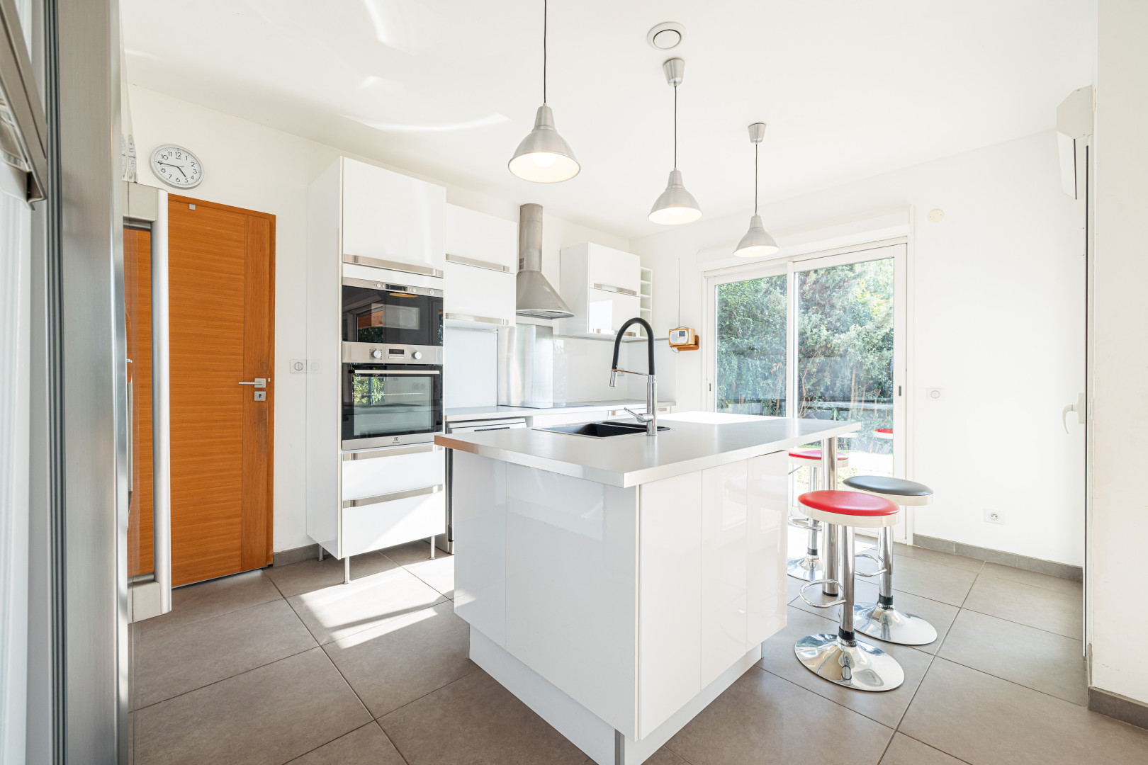 
                                                Vente
                                                 .