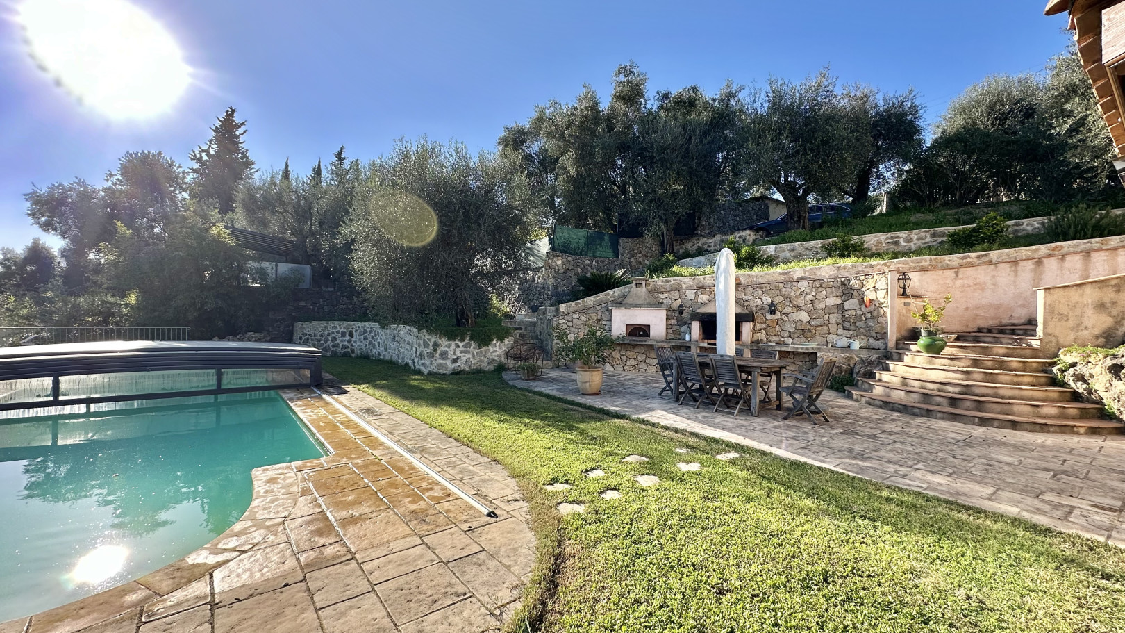 
                                                Vente
                                                 .