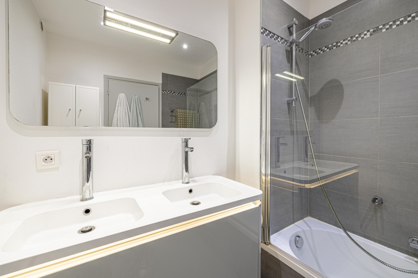 
                                                Vente
                                                 .