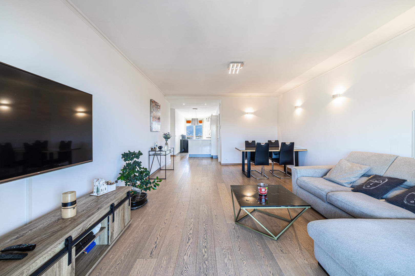 
                                                Vente
                                                 .