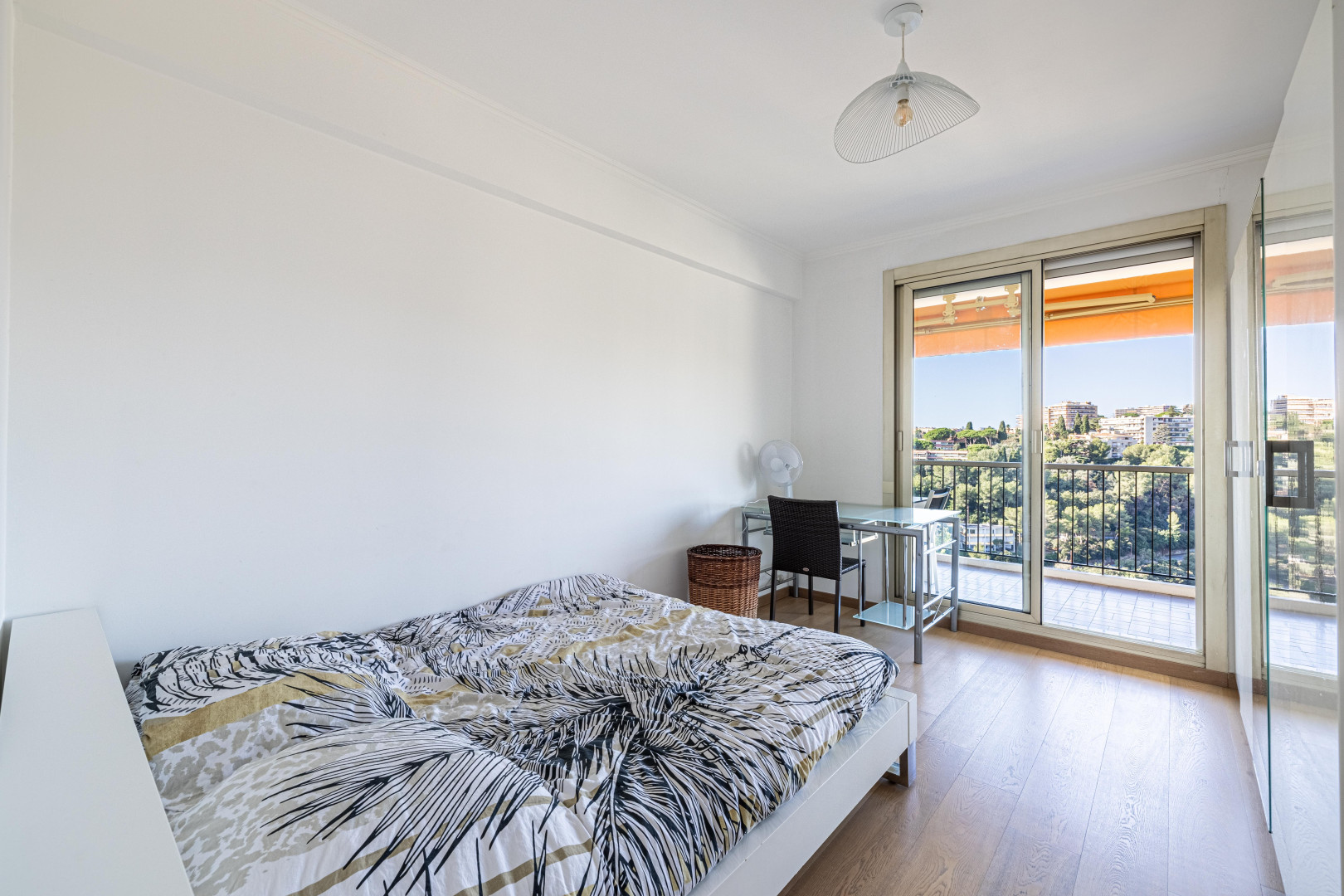 
                                                Vente
                                                 .