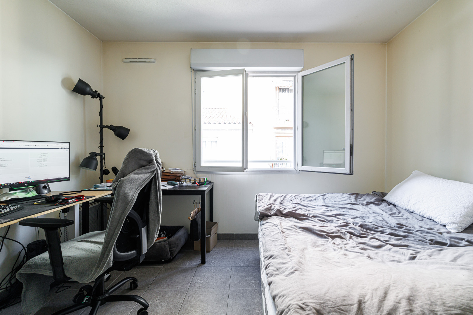 
                                                Vente
                                                 .