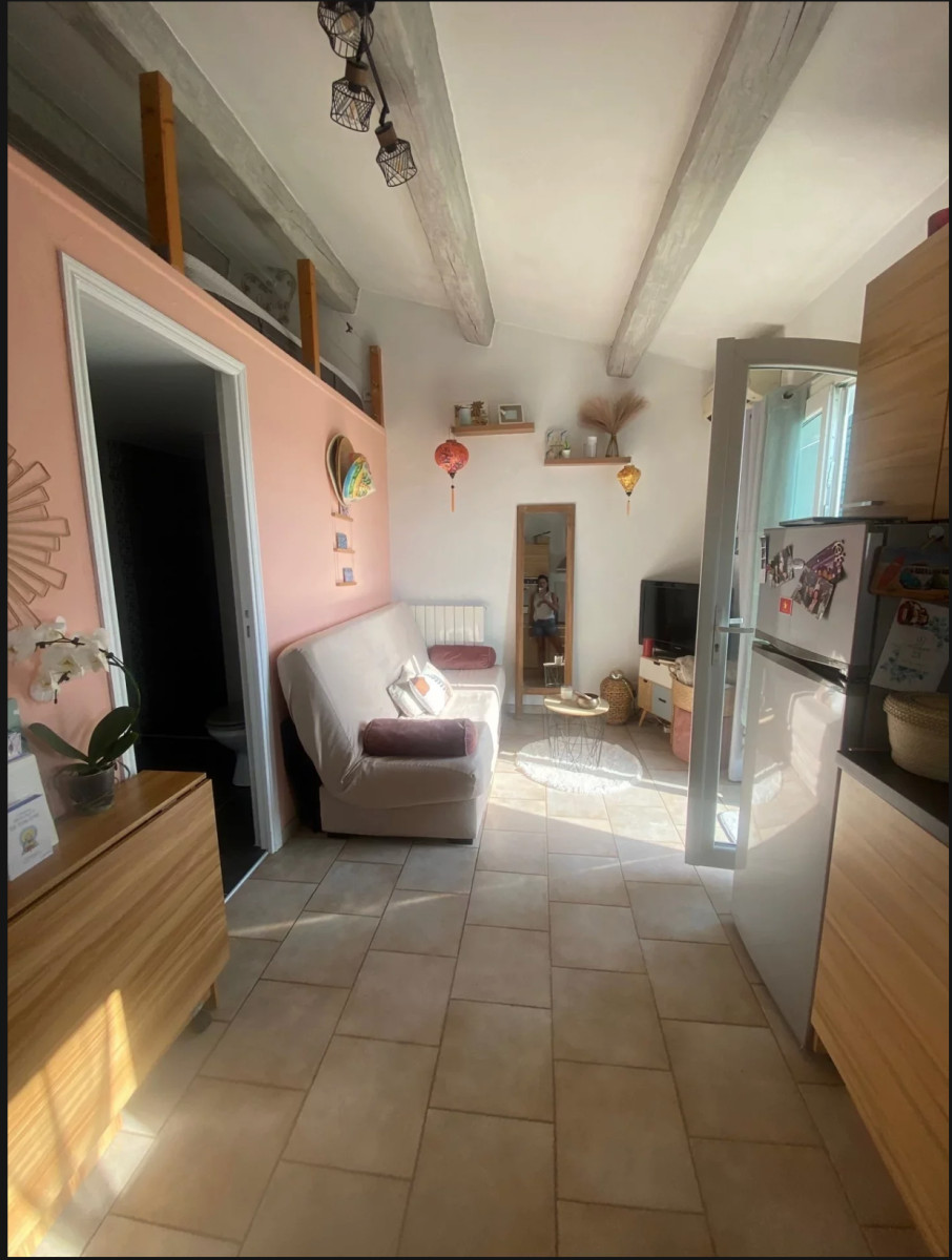 
                                                Location
                                                 .